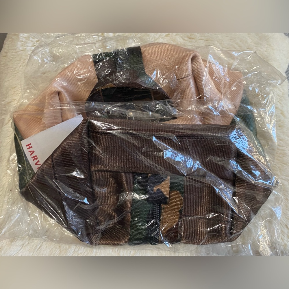 BNWT Harveys Trail Mix Dopp Legacy Collection
